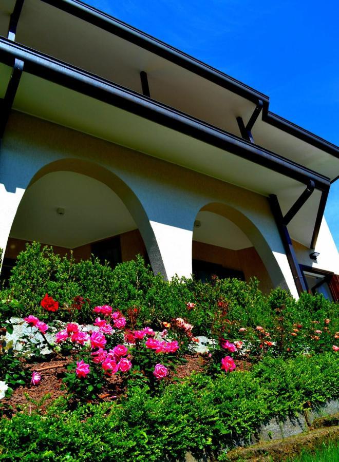 Le Grigne Guesthouse - The Garden Oliveto Lario Exterior photo
